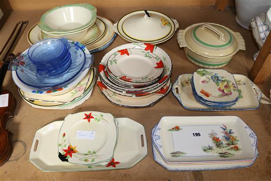 Qty Deco tureens & plates